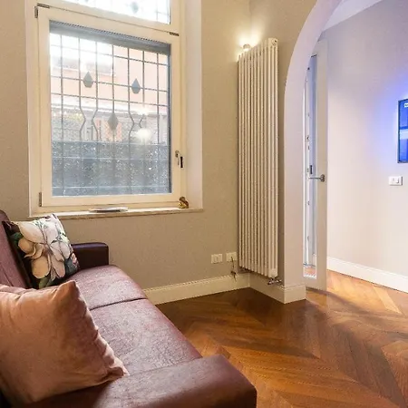 Gregoriana Luxury In Appartamento Roma